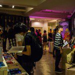 講座結束後，聽眾聚集參觀ＣＬＵＢ２７展覽 (2)