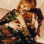 gallery-1455540514-florence-welch-gucci-watches