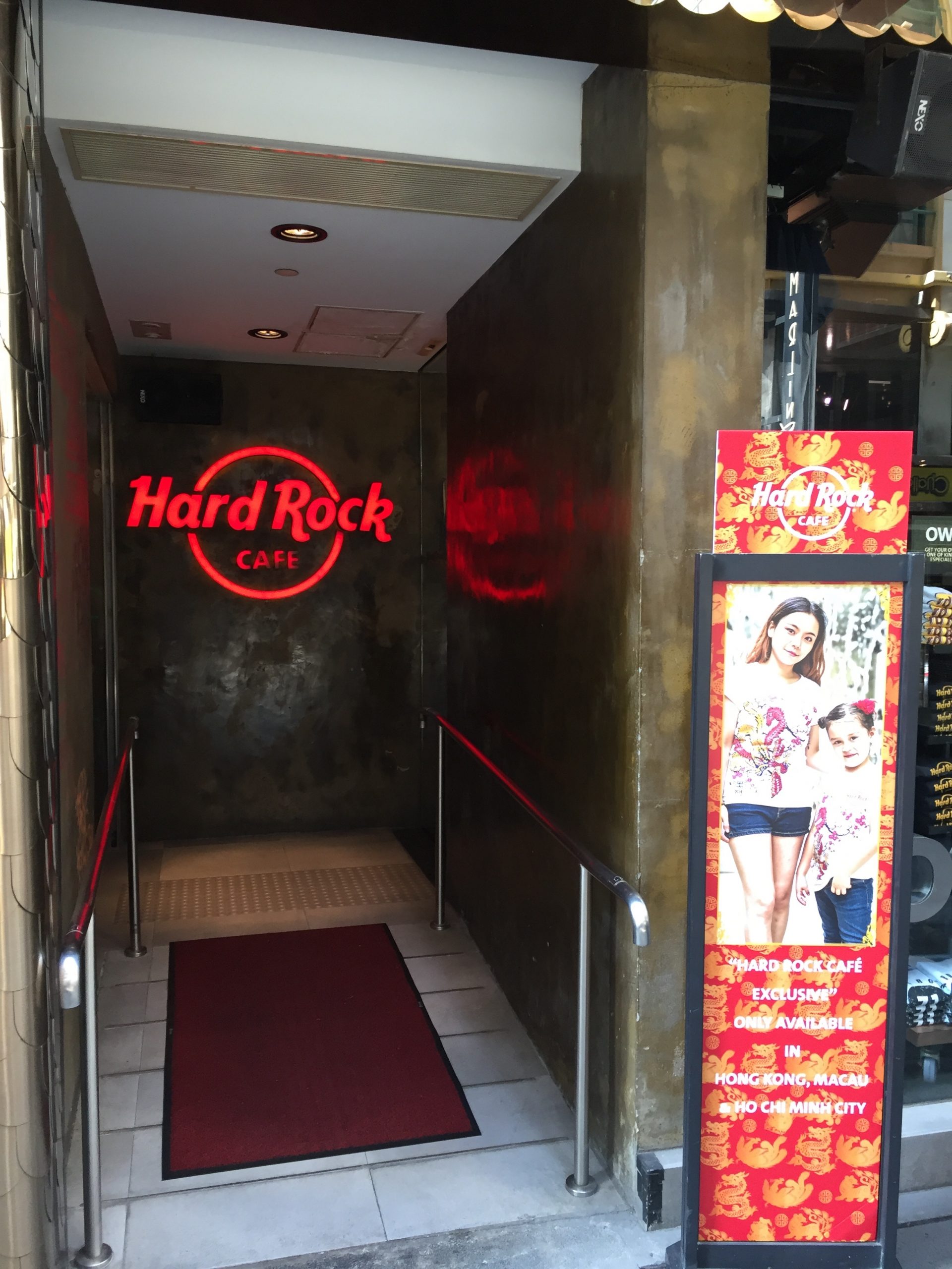 蘭桂坊Hard Rock Cafe – Zack Lin