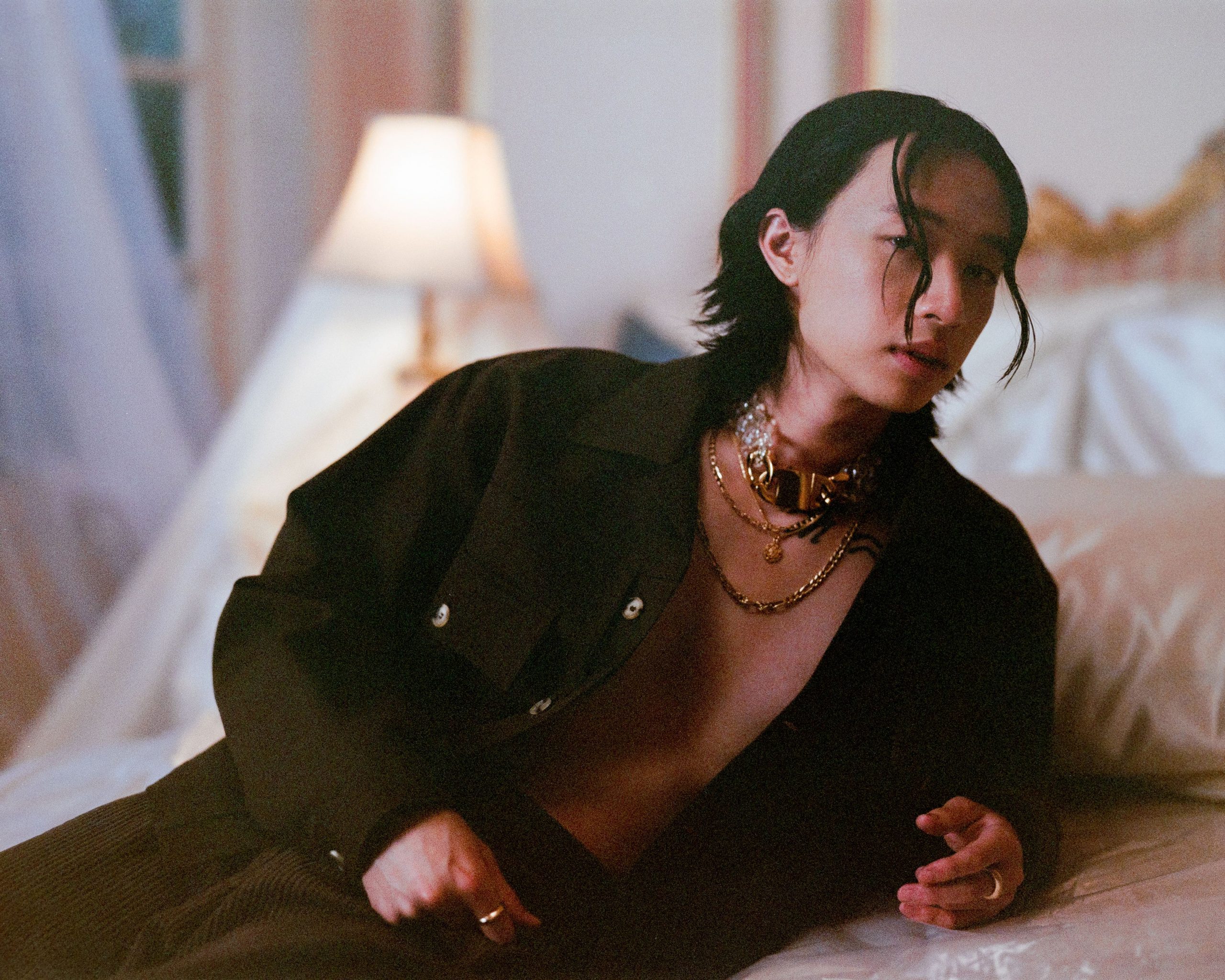 亞裔創作才子keshi 曾因愛唱歌遭霸凌，今全球狂飆16億串流收聽：「這就是最厲害的復仇！」 | 樂手巢YSOLIFE