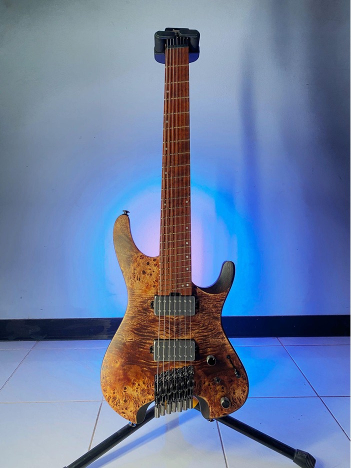 樂手評鑑】Ibanez 首款無頭七弦電吉他開箱—— QX527PB | 樂手巢YSOLIFE