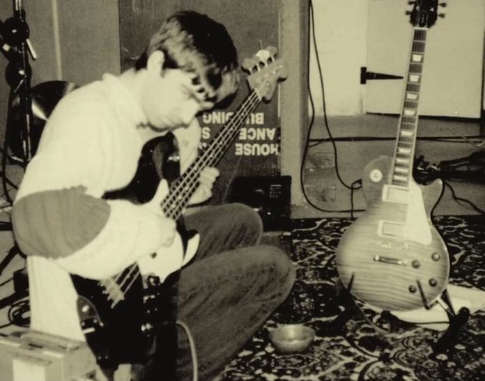 Noel-Sawmill-Studios-Les-Paul-Definitely-Maybe